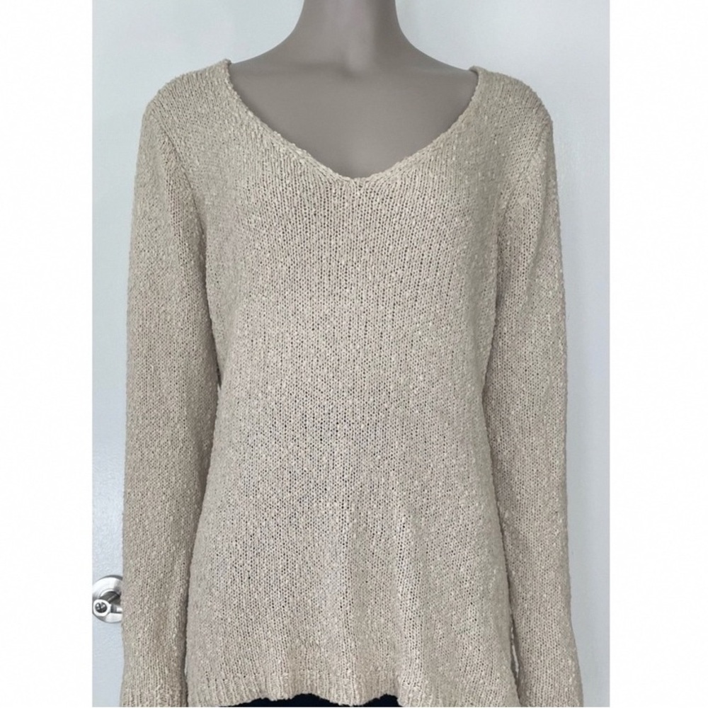 Chic Beige V-Neck Sweater
